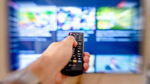 Televiziunea ONLINE care trebuia să se deschidă azi, dar au PROBLEME! Vești proaste pentru bărbați