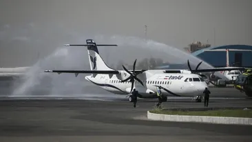 Alertă pe aeroportul din Teheran! Un avion plin cu călători a luat foc