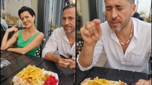 În Dubai, „pă” sărăcie! Dinu Maxer și iubita sa, filmuleț în timp ce mănâncă două șaorme: „Magda spune că e cea mai bună”