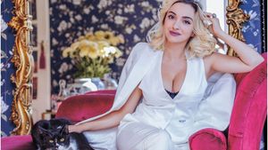  "Contesa Digitală", fotografiată în ipostaze incendiare. Admiratorii vedetei au înroșit butonul de like