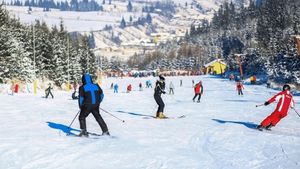 Tabară de iarnă 2026. Cât trebuie să plătească un copil pentru 7 zile la munte