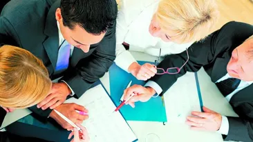 La ce sa fii atent cand inchei un contract de munca