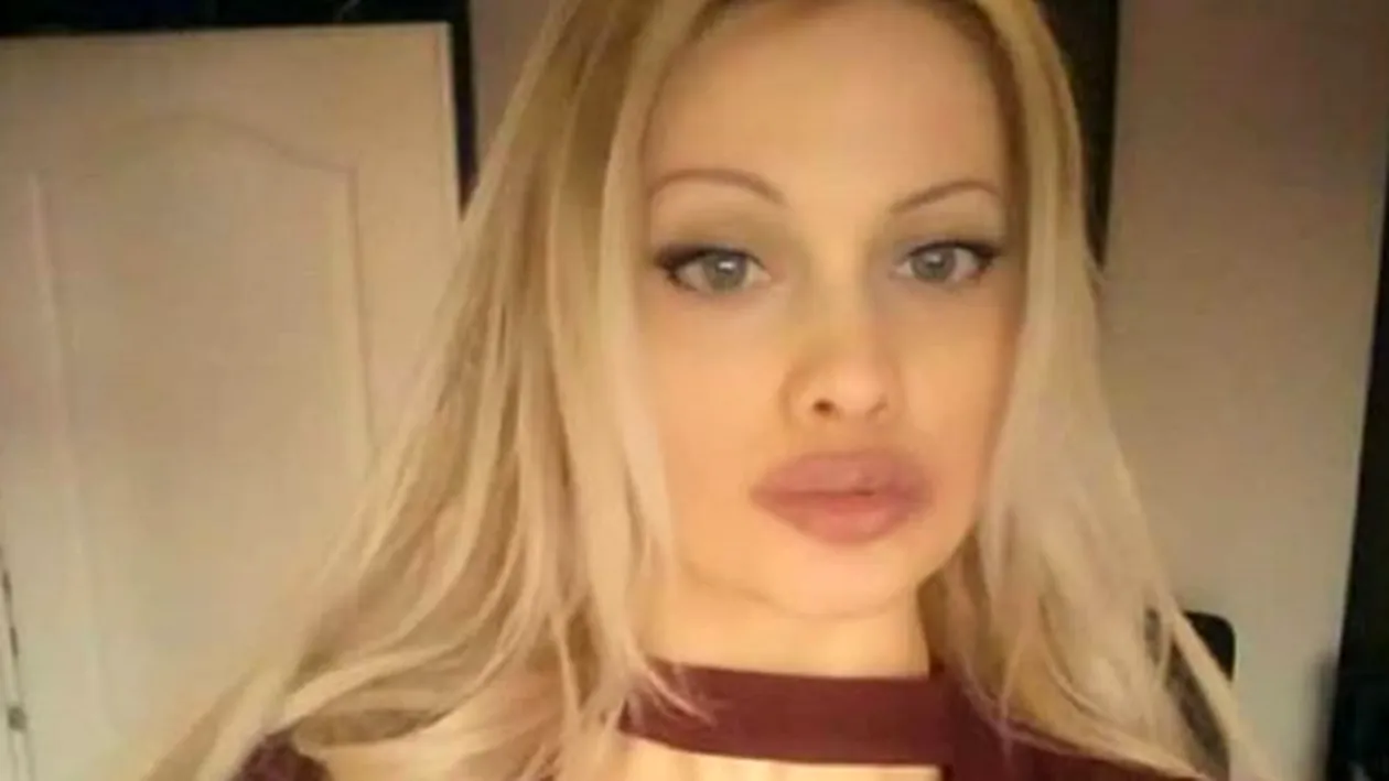 O blondă din Serbia susține că este femeia perfectă! Are niște sâni imenși, dar zero operații estetice