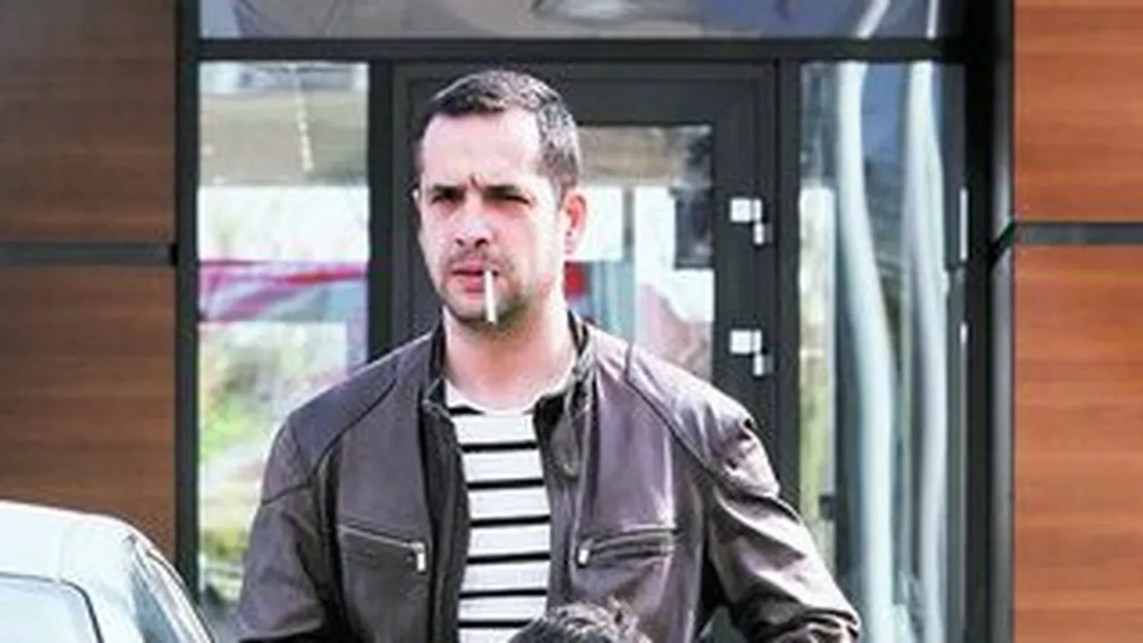 Roluri impartite in familia lui Madalin Ionescu! Ea la discoteca, el cu copilul!