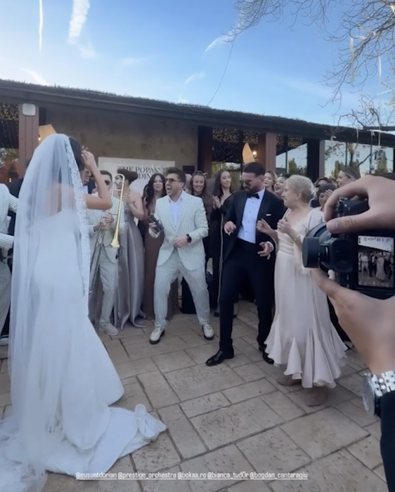 Locația de vis unde Dorian Popa și Andreea au făcut petrecerea de nuntă. Mirii au avut parte de un decor de poveste