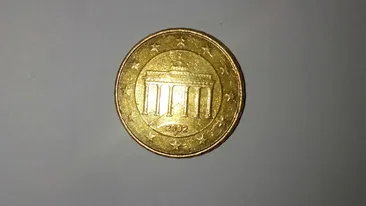 Caut-o și te îmbogățești! Moneda din 2002 care se vinde cu 2.300 de lei acum, în 2023