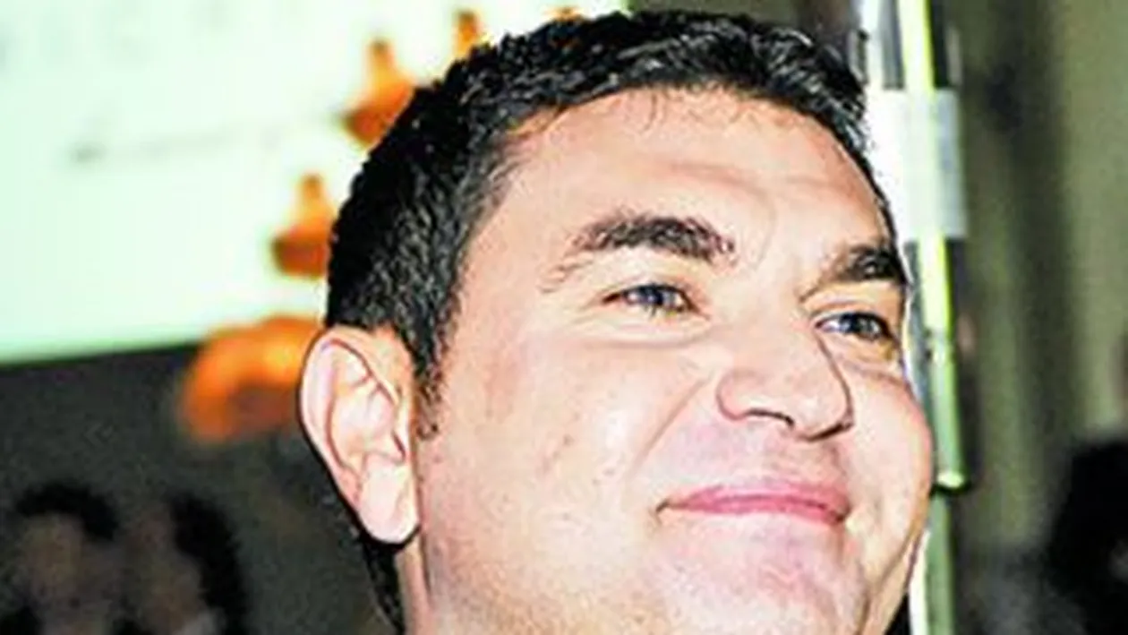 Borcea pregateste o petrecere de zile mari. Isi cinsteste cainii inainte de Antalya