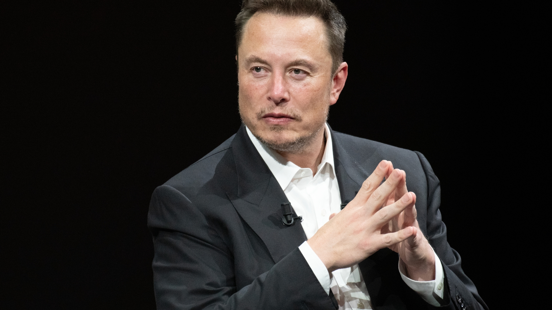 Elon Musk îl critică pe Marian Enache, președintele CCR. „Acest tip este un tiran, nu un judecător”