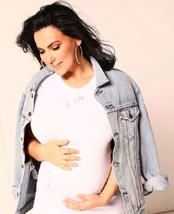 Lavinia Pârva, super-sexy în ultimul trimestru de sarcină. Cum s-a fotografiat soția lui Ștefan Bănică Jr.