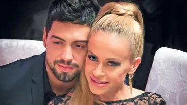 ANDA ADAM s-a pozat aproape goală, însă a răbufnit atunci când fanii au criticat-o! Ruşine...