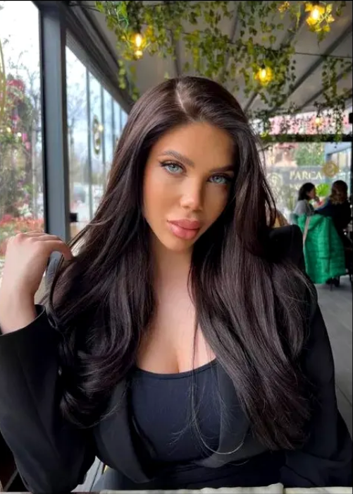 Gianina a fugit de acasă şi a uitat de Pescobar! Party nebun doar cu fetele în Mykonos. FOTO şi VIDEO
