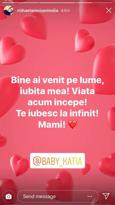 Mihaela Moise a născut. Mesajul transmis de vedetă după ce și-a ținut fiica în brațe pentru prima dată