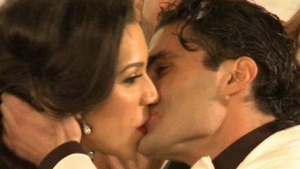 Semn de rau augur pentru Pepe si pentru Raluca! Batranii spun ca cine se casatoreste in asemenea zi, mai mult ca sigur divorteaza!