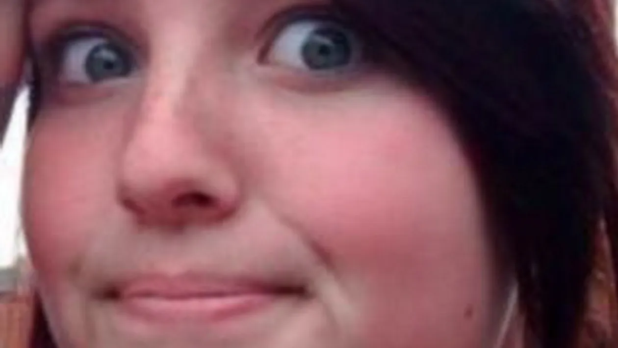 Ce a patit aceasta adolescenta imediat dupa ce a folosit un tampon pentru prima data! Familia tinerei, in soc!