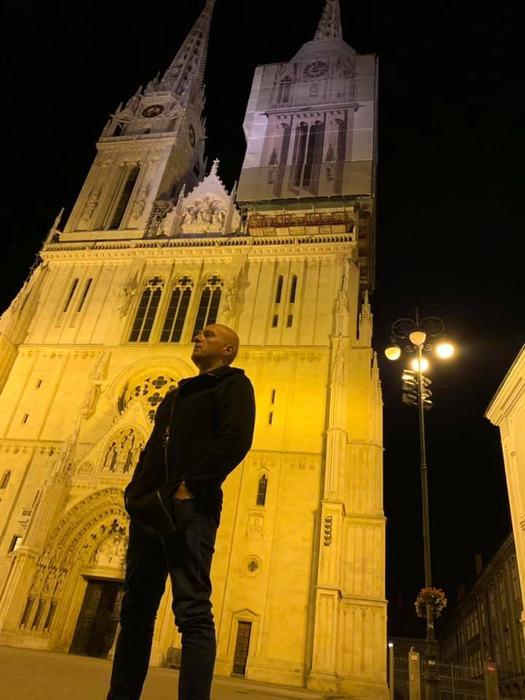Costi Ioniță duce o viață de star în America. S-a schimbat mult și colaborează cu artiști de top