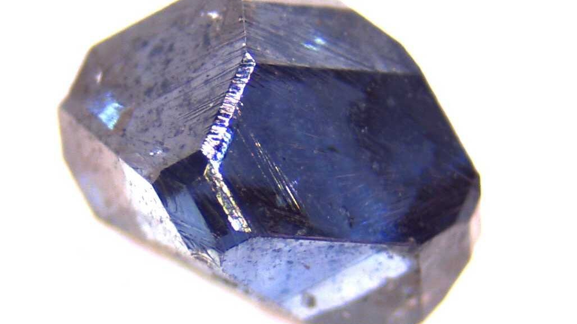 Ultima aroganta a bogatilor din Romania! Isi incinereaza mortii ca sa-i transforme in diamante!