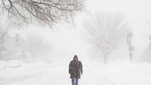 Avertizarea ANM de ninsori, vânt şi frig, a intrat în vigoare! Cât ţine vremea rea şi unde ninge abundent 
