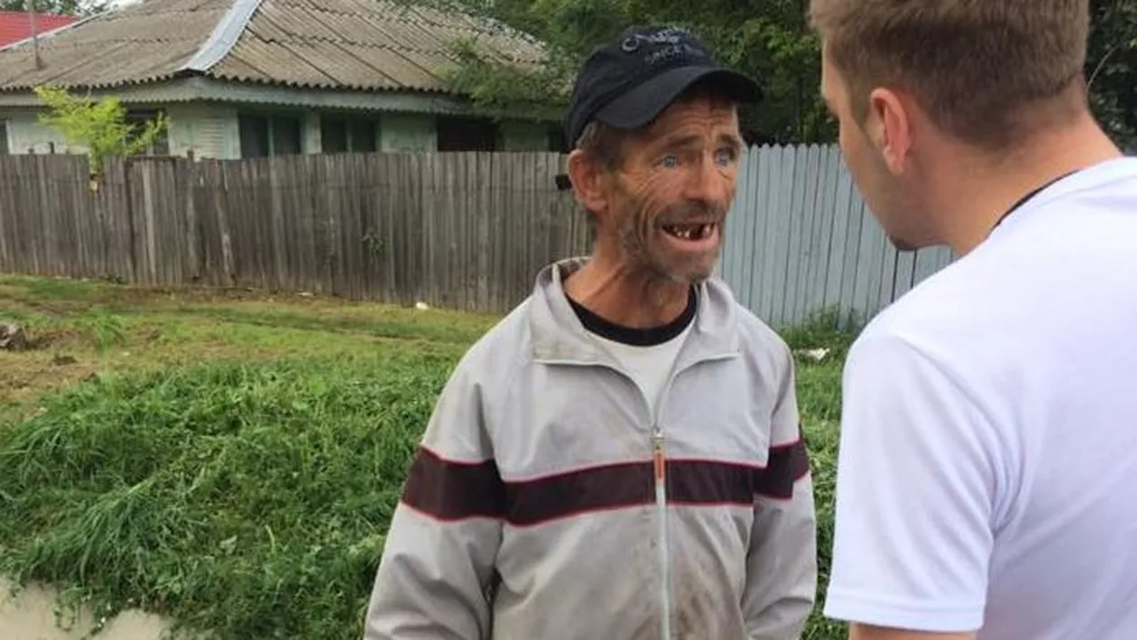 Un bărbat din Vaslui a vrut să spânzure un cățel, dar a fost oprit de mai mulți tineri! Motivul halucinant pentru care voia să omoare animalul