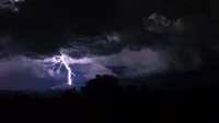 Prognoza meteo 2 august: Ploi însoțite de descărcări electrice la munte