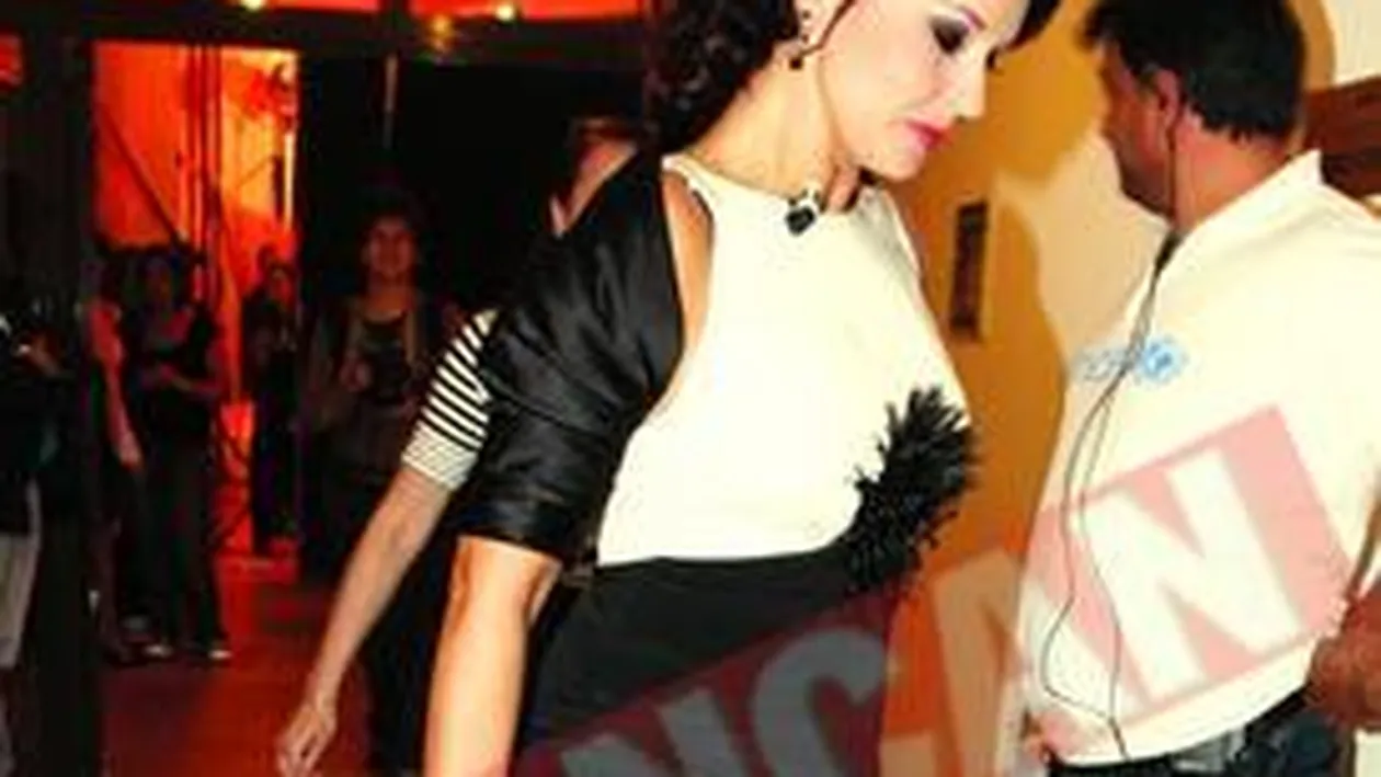 Andreea Marin isi inmormanteaza bunicul