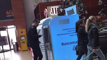 L-am filmat pe Cornel (Vunk) într-un moment delicat. A făcut ochii mari când l-a văzut… gol, goluţ!