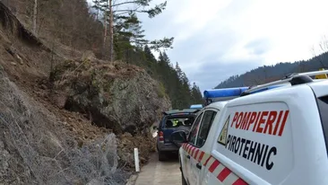 Cu fiica în brațe, o mama s-a aruncat de pe o stâncă! Mesajul postat pe Facebook