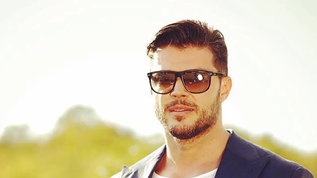 Aşa arăta VICTOR SLAV când era doar un copil! Fanii au fost uimiţi de asemănarea dintre el şi fiica lui