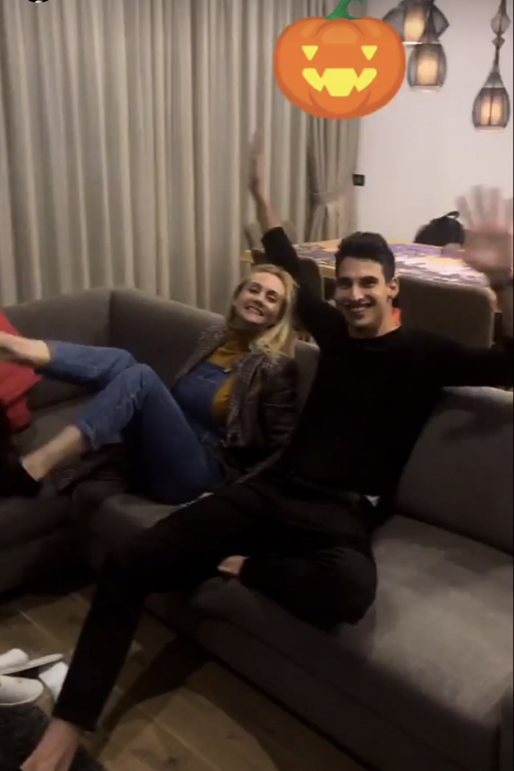Luana şi Victor au început de curând o relaţie de dragoste