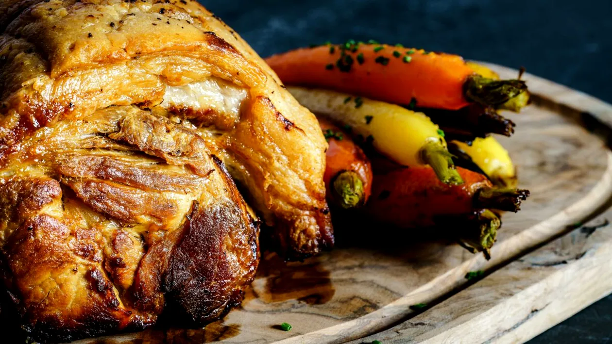 Cotlet de porc din Jimbolia, mâncare de Crăciun cu miros de cetină și vin vechi ca pe vremea lui Radu Anton Roman