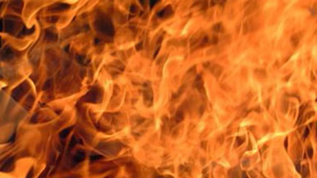 Incendiu la arhiepiscopia din Ramnicu Valcea