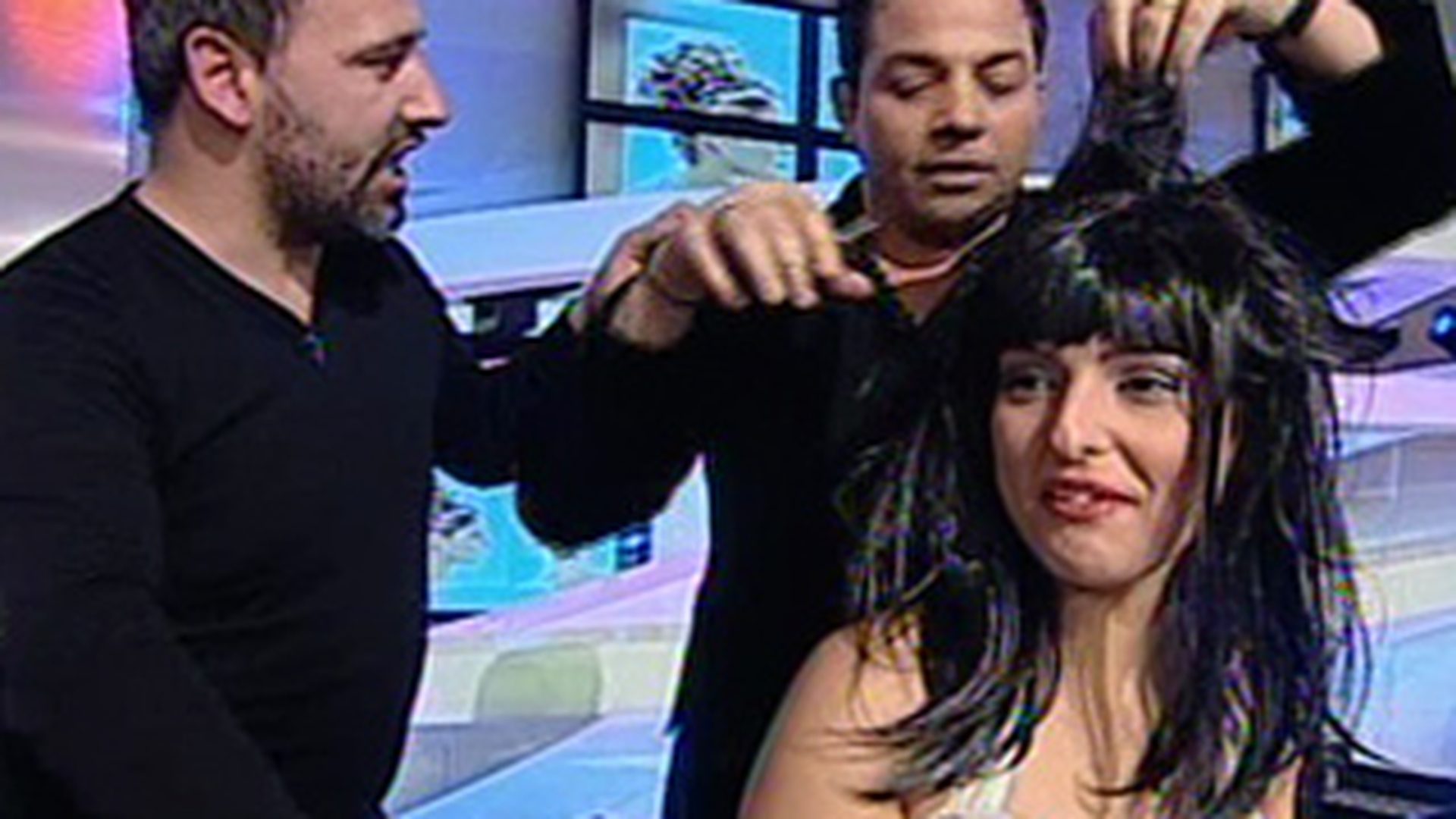 Nu e gluma! Jean de la Craiova renunta la muzica! Vrea sa devina make-up artist!