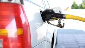 Ca pe timpul lui Ceașescu. Motorina ar putea fi raționalizată