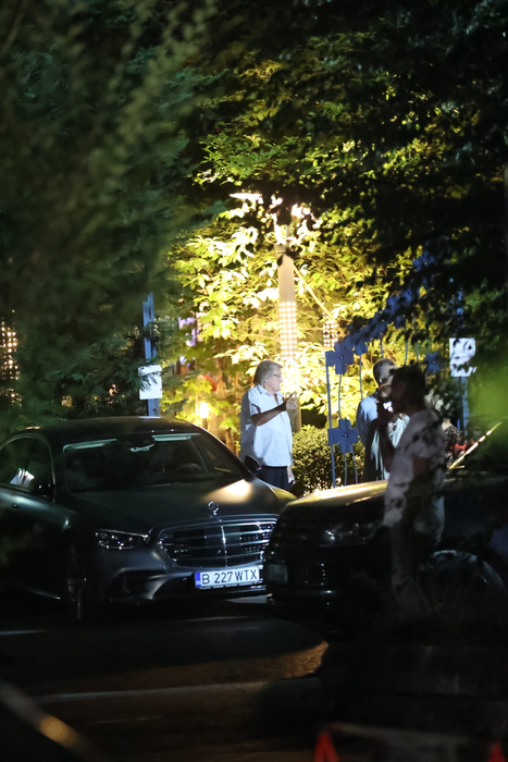 Florin Piersic a luat masa în Herăstrău, cu soția și un cuplu (Foto: CANCAN.RO)