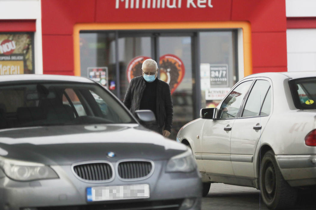 Irinel Columbeanu, la fundul sacului! Cu ce a înlocuit “zeul” de altădată al cluburilor de noapte șampaniile Armand de Brignac. Ce consumă în prezent