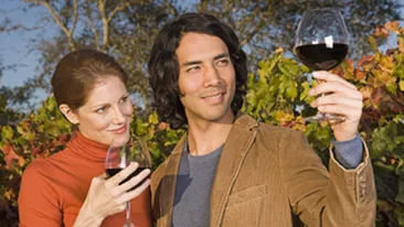 Femeile mor mai repede din cauza alcoolului. Vezi aici de ce!