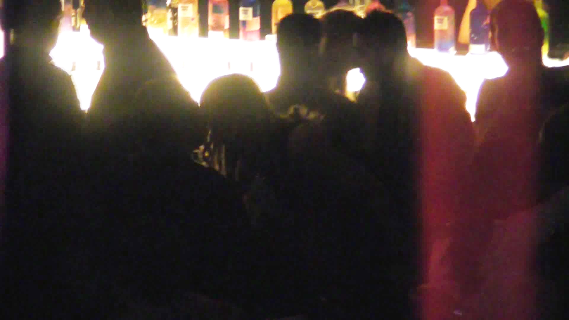 Jimmy Tohme avanseaza relatia cu managerita Florentina! S-au sarutat in club de fata cu toata lumea si s-au distrat pana dimineata