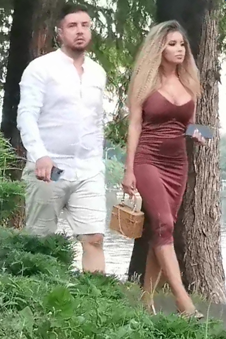 Roxana Vașniuc și iubitul ei, la plimbare prin Herăstrău