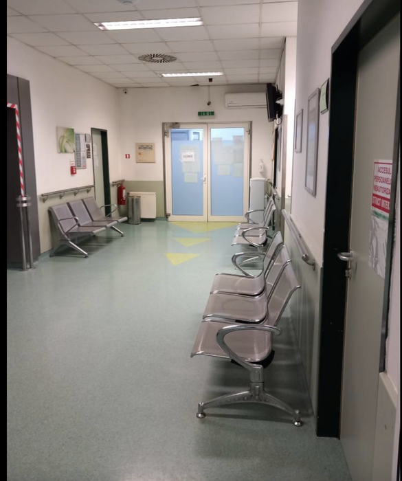 Jurnalist grec, stupefiat de ce a găsit într-un spital din țara noastră: ”De ce în săraca Românie se poate?”