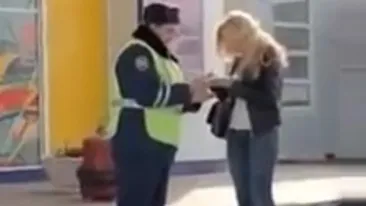 Acest politist a patit rusinea vietii lui! Nici nu-ti trece prin cap ce s-a intamplat dupa ce s-a intalnit cu aceasta blonda