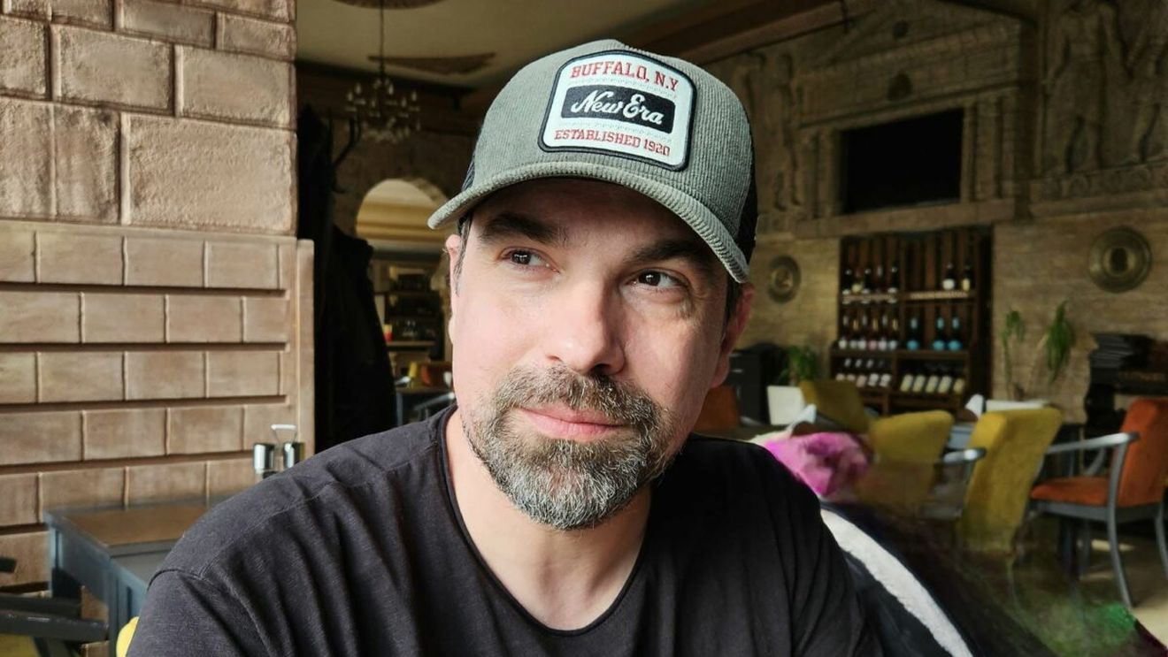 Ținuta atipică purtată de Alexandru Papadopol la cununia civilă cu Cristiana Luca. Oana Moșneagu a publicat prima imagine cu miresica