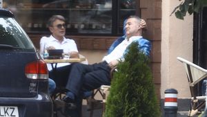 Gigi Becali a uitat de bunele maniere! Aflat pe o terasa din Capitala, latifundiarul a fost filmat in timp ce...
