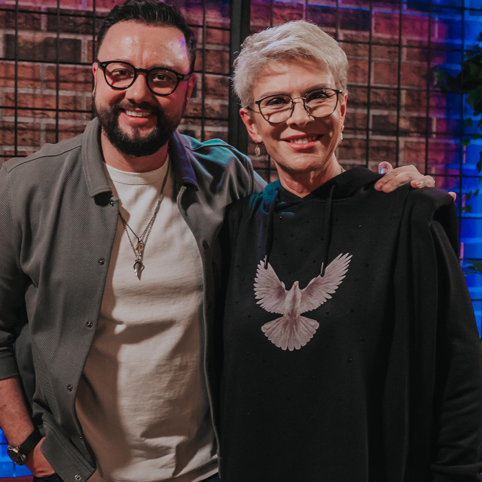 La un an de la lansarea podcastului ”Acasă la Măruță”, prezentatorul TV își invită partenerii la cinema: ”Este un proiect de suflet și le mulțumesc tuturor celor care m-au ajutat să îl construiesc”