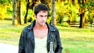 A cazut in patima alcoolului