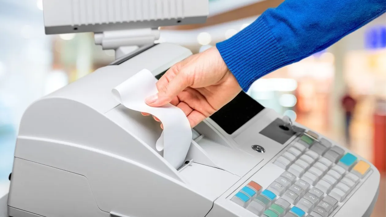 De-a râsu'-plânsu'! Un ”gangster” din Constanța a spart un magazin și a furat aproape... 50 de lei