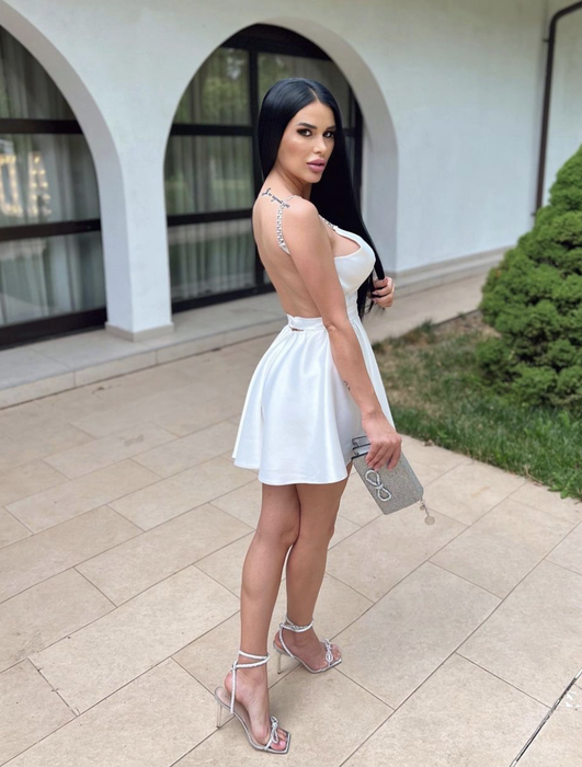 Cum arată Daniela Crudu la doar 10 zile după ce a născut. A uimit pe toată lumea cu silueta ei. FOTO
