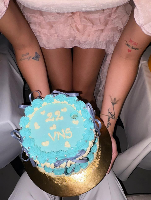 Vanessa a pus poze de la petrecere pe rețelele de socializare, dar fără Bogdan de la Ploiești (Foto: Instagram)