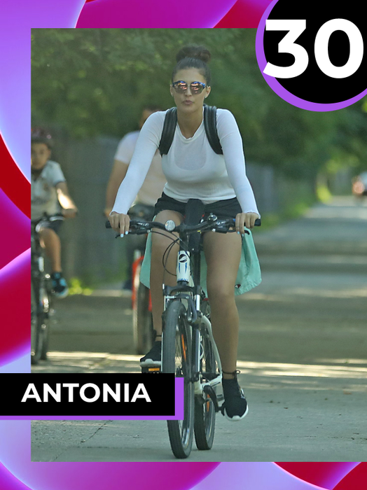 TOP 30 vedete care fac spectacol și fără cai-putere! Adela Popescu, Diana Dumitrescu și Roxana Ciuhulescu au cucerit orașul pe două roți