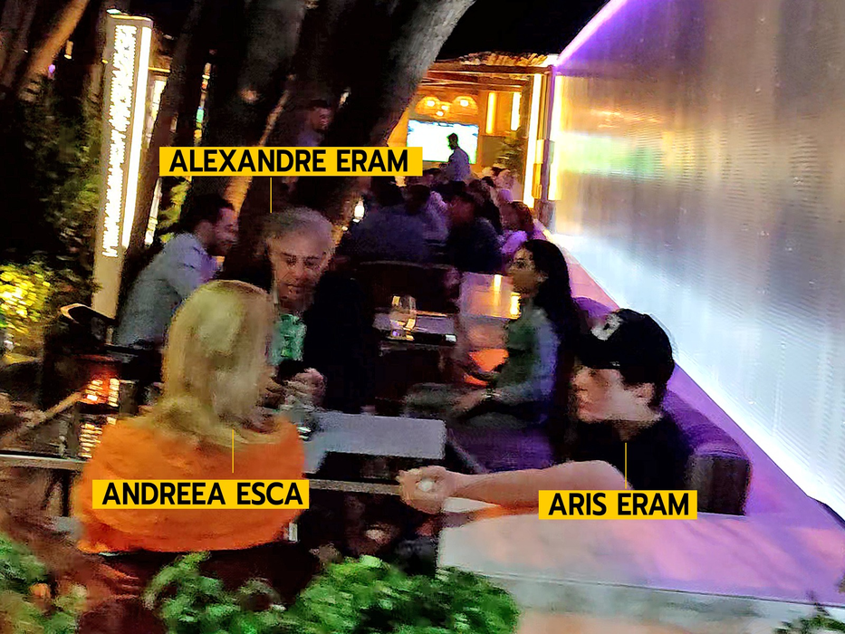 Andreea Esca și Alexandre Eram, la masă, în Herăstrău, alături de fiul lor, Aris (Foto: CANCAN.RO)