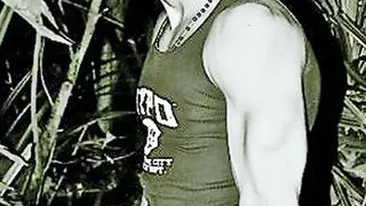 Presedintele-manechin Dragos Savulescu sufera din dragoste. A plans ca un copil de ziua fostei iubite