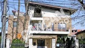 "Bursucul" si-a bagat casa in renovare
